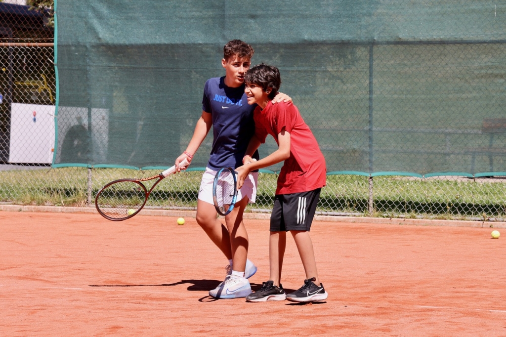 Village Camps International Summer Camp Leysin, Switzerland 2025-08-09 https://www.villagecamps.com/journals_admin/images/2603-5571-tennis 543.jpg